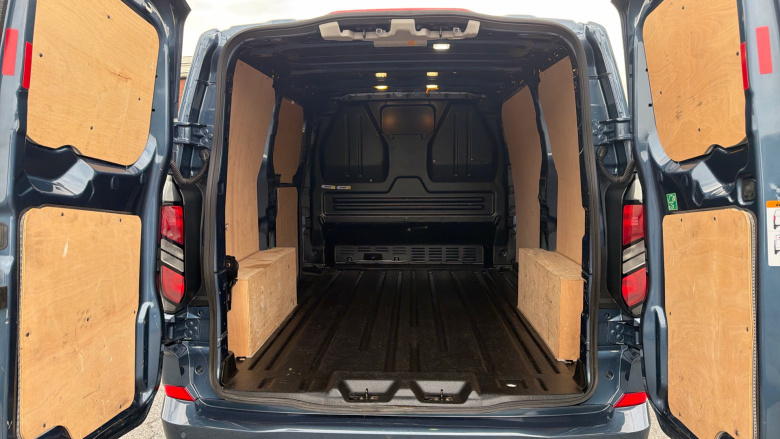 Ford Transit Custom 300 L1 Diesel Fwd 2.0 EcoBlue 136ps H1 Van Limited